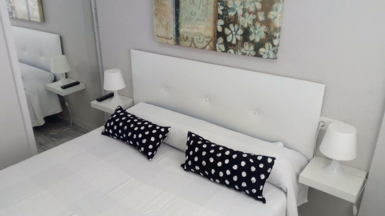 Apartamentos Laguna Beach Torrox Dış mekan fotoğraf